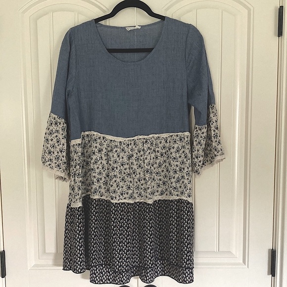 Altar'd State Tops - Altar’d State top -‎ medium